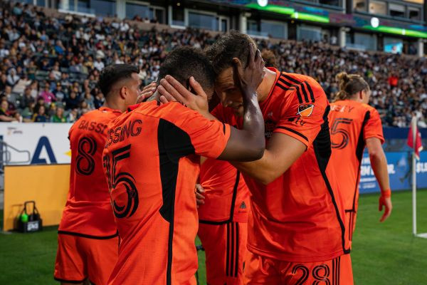 Houston Dynamo FC Lack Finishing Touch Against LA Galaxy